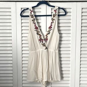 White Floral Romper from Pacsun!